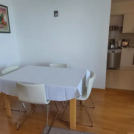 Apartment Luxury Tina By The Znjan